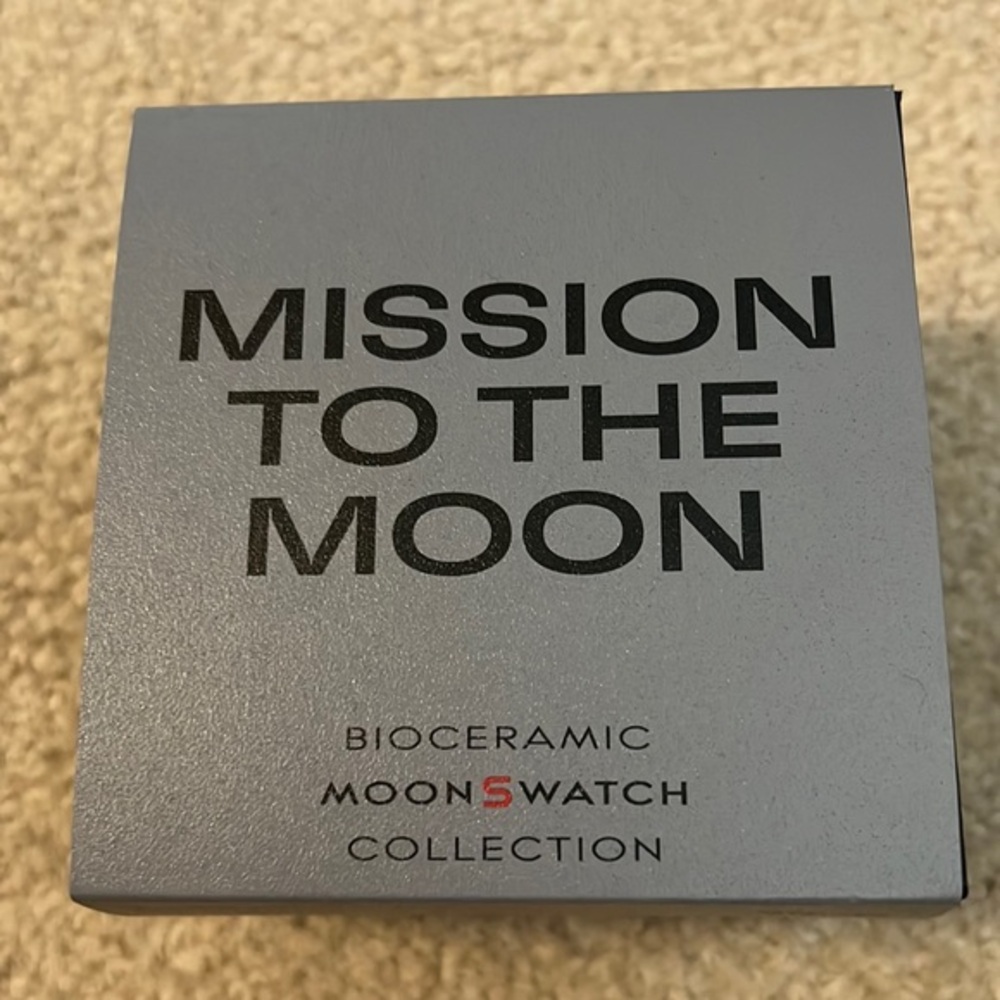 Omega x Swatch Mission to the Moon Bioceramic Moonwatch Brand New - Picture 5 of 5